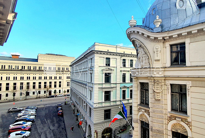 Zeme īpašumā, fasādes māja, renovēta māja, bruģēts piebraucamais ceļš, slēgts pagalms, Rīga - foto 11