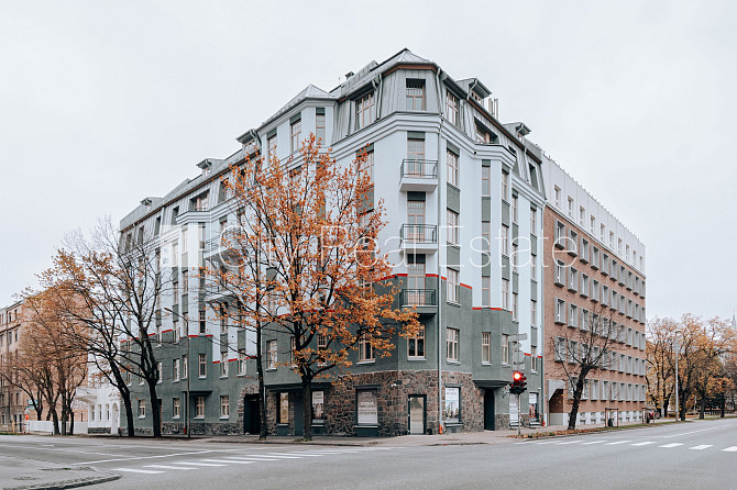 Fasādes māja, renovēta māja, slēgts pagalms, ieeja no ielas, ir lifts, kāpņu telpa pēc Rīga - foto 10