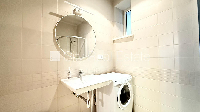 Fasādes māja, renovēta māja, ieeja no ielas, luksuss apartamenti , ir lifts, kāpņu telpa pēc Rīga - foto 18