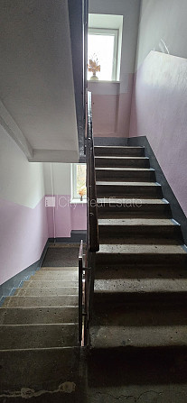 Bezmaksas stāvvieta pagalmā, kāpņu telpa pēc kosmētiskā remonta, istabas izolētas 1 gab., Rīga - foto 13