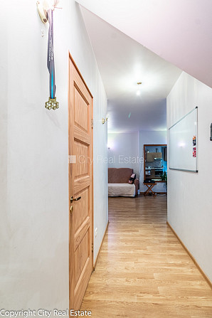 Zeme īpašumā, pagalma māja, slēgts pagalms, vieta automašīnai, ieeja no ielas un pagalma, Rīga - foto 16