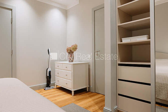 Fasādes māja, dzīvokļu skaits ēkā  5 gab., apsaimniekošanas maksa mēnesī 110 EUR, zaļā Jūrmala - foto 12