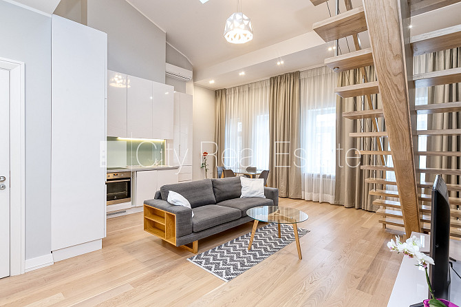 Projekts - Residence Lumiere, fasādes māja, renovēta māja, slēgts pagalms, iespēja nomāt Rīga - foto 1