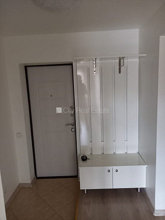 Zeme īpašumā, slēgta teritorija, bezmaksas stāvvieta pagalmā, teritorijas stāvlaukums Jūrmala - foto 12