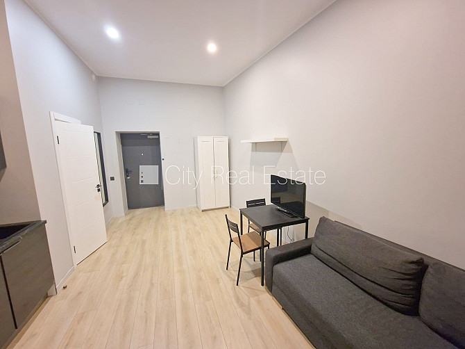 Fasādes māja, renovēta māja, slēgts pagalms, ieeja no ielas un pagalma, ir lifts, kāpņu Rīga - foto 6