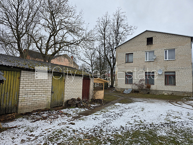 Tiek pārdots namīpašums Jaunjelgavas pilsētas centrā, kas sastāv no 7 dzīvokļiem. Lielisks Jaunjelgava - foto 11