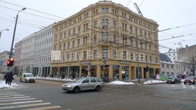 Iespējams īrēt ar izpirkuma tiesībām par  , fasādes māja, renovēta māja, fasāde ar Rīga - foto 11