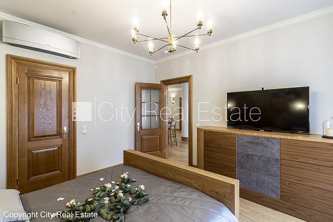 Pagalma māja, renovēta māja, dzīvokļu skaits ēkā  11 gab., slēgts pagalms, teritorijas Rīga - foto 9