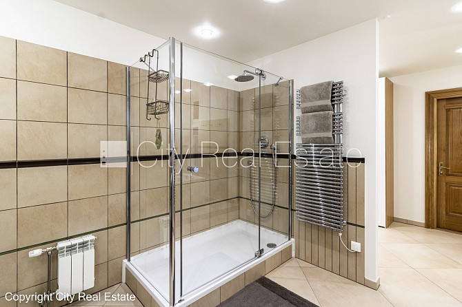 Pagalma māja, renovēta māja, dzīvokļu skaits ēkā  11 gab., slēgts pagalms, teritorijas Rīga - foto 19