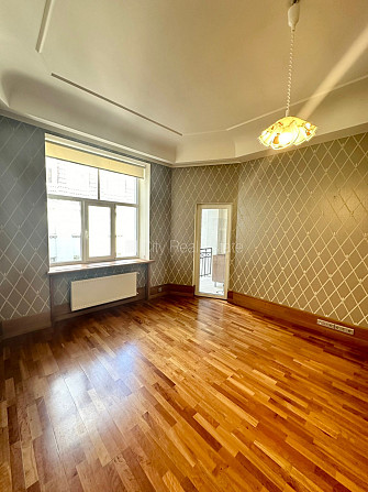 Fasādes māja, renovēta māja, labiekārtota apzaļumota teritorija, slēgts pagalms, vieta Rīga - foto 3