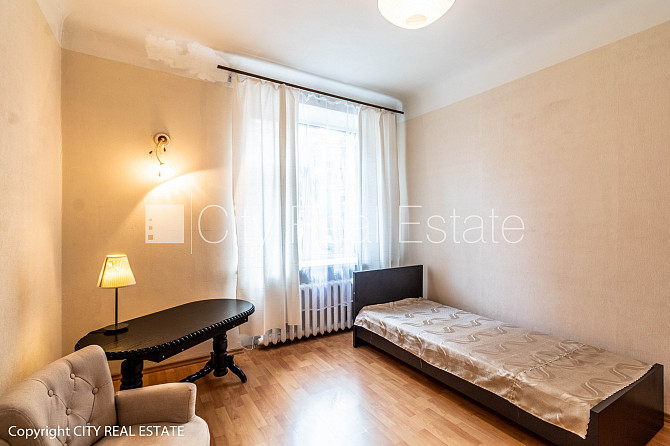 Fasādes māja, renovēta māja, slēgts pagalms, ieeja no ielas un pagalma, mansards, kāpņu Rīga - foto 5