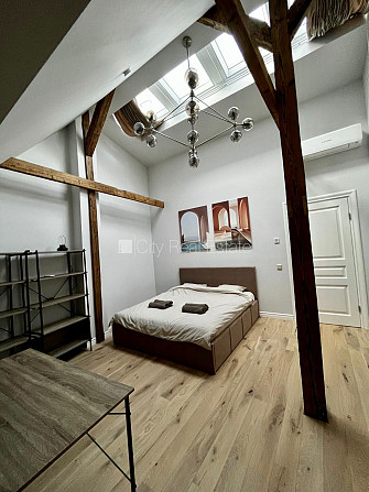Fasādes māja, renovēta māja, vieta automašīnai, ieeja no ielas, luksuss apartamenti , ir Rīga - foto 5