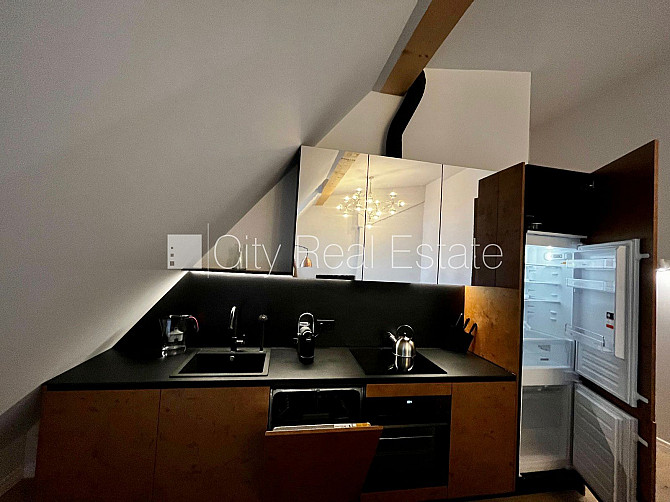 Fasādes māja, renovēta māja, vieta automašīnai, ieeja no ielas, luksuss apartamenti , ir Rīga - foto 4