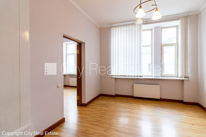 Fasādes māja, fasāde ar dekoratīvo apmetumu, viena kvadrātmetra apsaimniekošanas maksa Rīga - foto 5