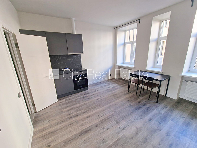 Pagalma ēka, renovēta māja, slēgts pagalms, apsargāts pagalms, ieeja no ielas un pagalma, Rīga - foto 7