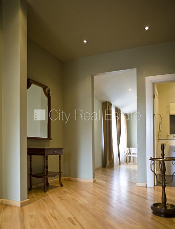 Projekts - Palisade, fasādes māja, restaurēta māja, mansards, ir lifts, kāpņu telpa pēc Rīga - foto 9