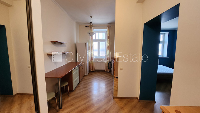 Fasādes māja, slēgts pagalms, ieeja no ielas un pagalma, kāpņu telpa pēc kosmētiskā Rīga - foto 8