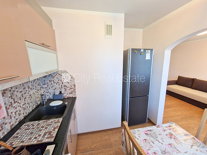 Fasādes māja, viena kvadrātmetra apsaimniekošanas maksa mēnesī  0,50 EUR, ieeja no ielas, Rīga - foto 12