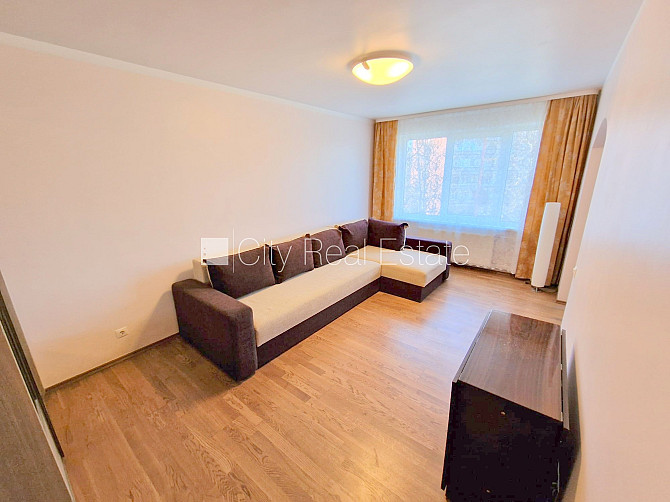 Fasādes māja, viena kvadrātmetra apsaimniekošanas maksa mēnesī  0,50 EUR, ieeja no ielas, Rīga - foto 7