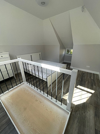 Renovēta māja, labiekārtots apzaļumots pagalms, vieta automašīnai, terase, guļamistabu Jūrmala - foto 7