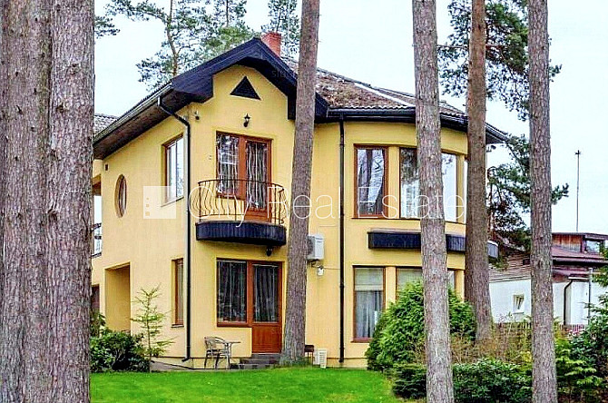 Fasādes māja, renovēta māja, slēgts pagalms, ieeja no pagalma, kāpņu telpa pēc kapitālā Rīga - foto 18