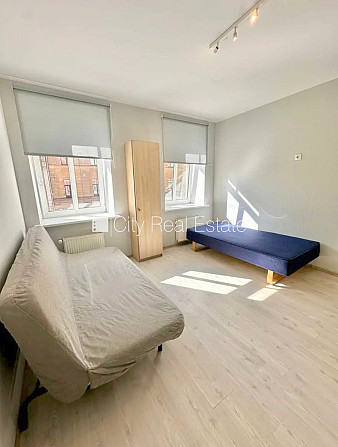 Fasādes māja, renovēta māja, slēgts pagalms, ieeja no ielas un pagalma, kāpņu telpa pēc Rīga - foto 20