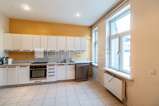 Fasādes māja, renovēta māja, viena kvadrātmetra apsaimniekošanas maksa mēnesī  0,93 EUR, Rīga - foto 13