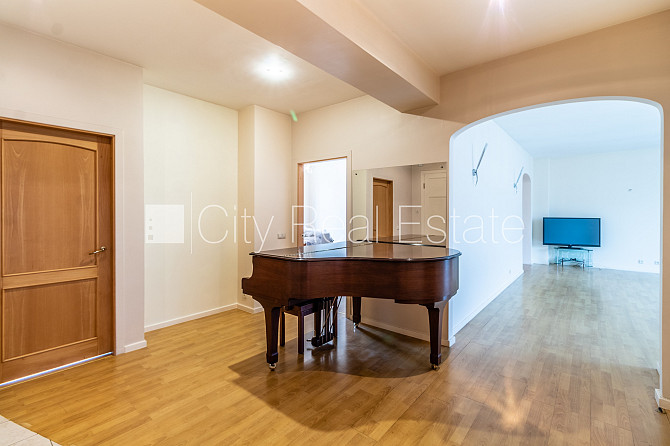 Fasādes māja, renovēta māja, viena kvadrātmetra apsaimniekošanas maksa mēnesī  0,93 EUR, Rīga - foto 10