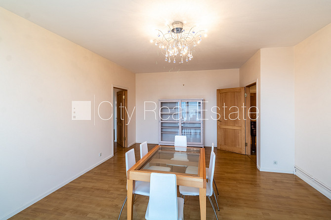 Fasādes māja, renovēta māja, viena kvadrātmetra apsaimniekošanas maksa mēnesī  0,93 EUR, Rīga - foto 7