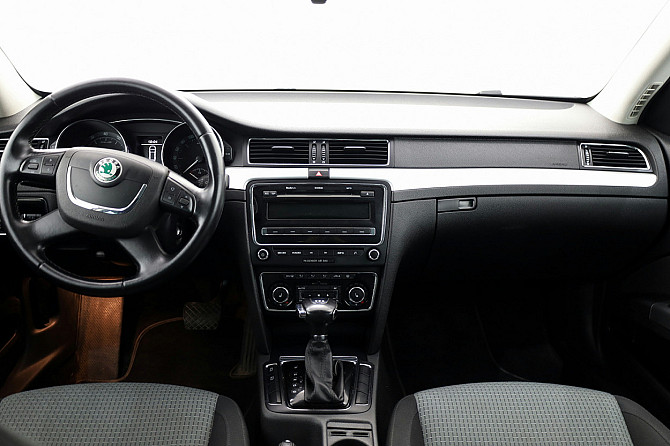 Skoda Superb Comfortline ATM 1.8 118kW Таллин - изображение 5