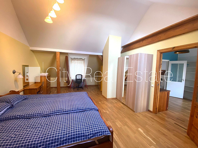 Pagalma māja, renovēta māja, labiekārtots apzaļumots pagalms, slēgts pagalms, ir lifts, Rīga - foto 2
