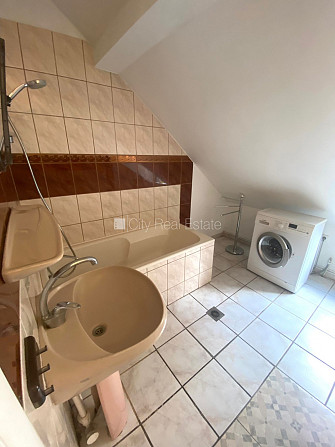 Pagalma māja, renovēta māja, labiekārtots apzaļumots pagalms, slēgts pagalms, ir lifts, Rīga - foto 8