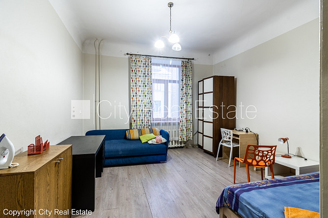 Renovēta māja, logi vērsti uz pagalma pusi, guļamistabu skaits 4 gab., istabas izolētas 3 Rīga - foto 19