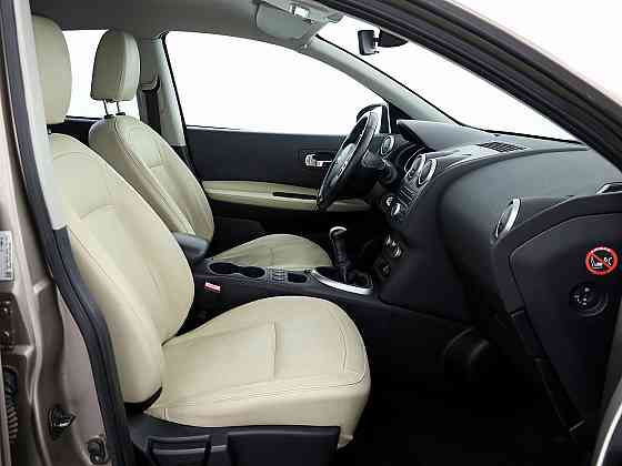 Nissan Qashqai Luxury Facelift 1.6 84kW Tallina