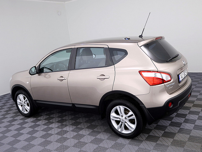 Nissan Qashqai Luxury Facelift 1.6 84kW Таллин - изображение 4