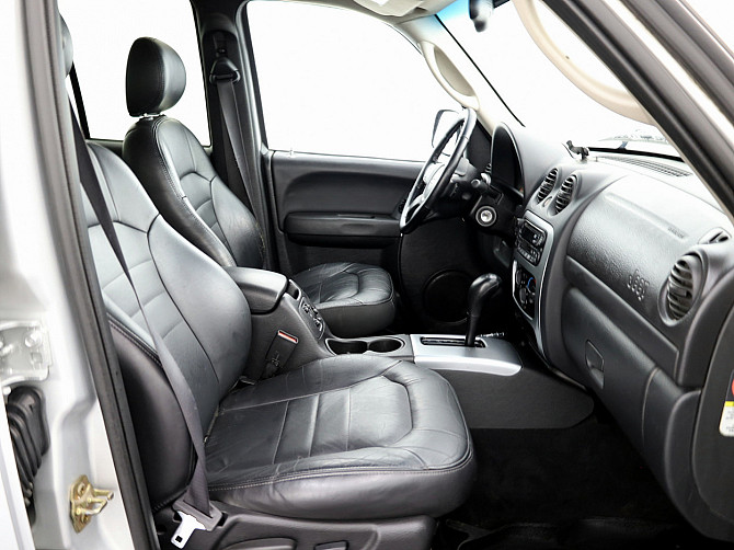 Jeep Cherokee Limited 4x4 2.8 CRD 110kW Таллин - изображение 6