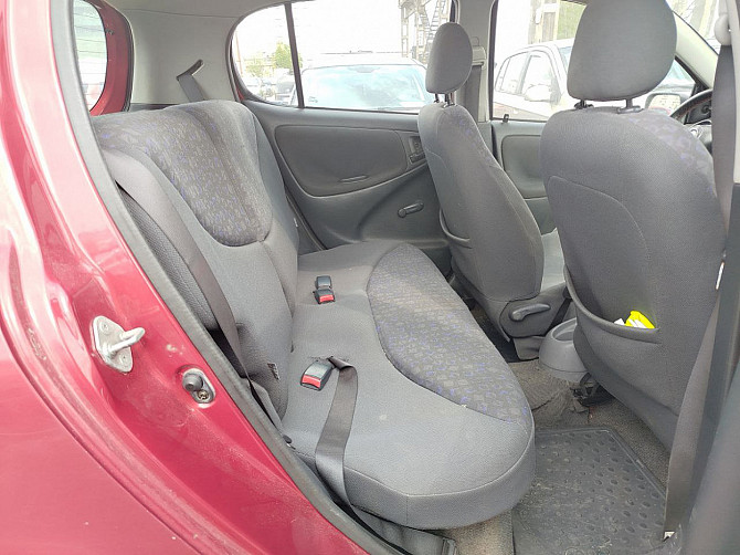Toyota Yaris City 1.0 50kW Таллин - изображение 7