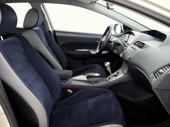 Honda Civic Elegance 1.8 103kW Tallina - foto 6