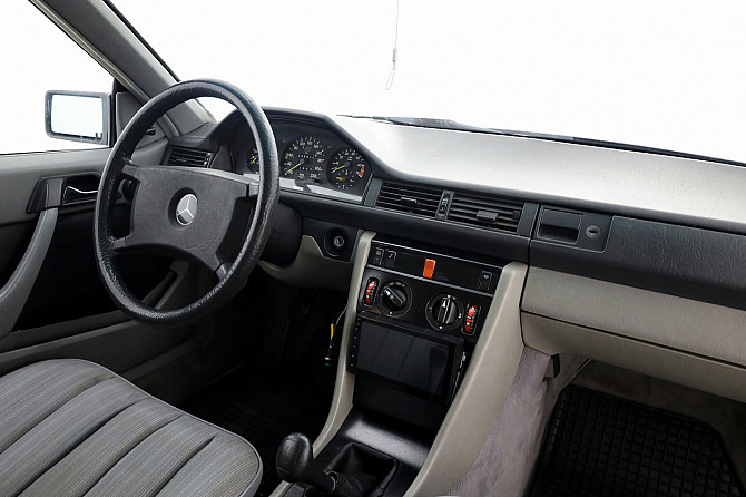 Mercedes-Benz E 230 Coupe 2.3 97kW Tallina - foto 5