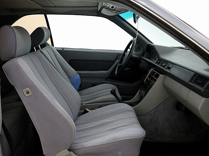 Mercedes-Benz E 230 Coupe 2.3 97kW Tallina - foto 6