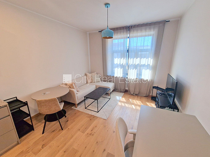 Pagalma ēka, renovēta māja, slēgts pagalms, ieeja no ielas un pagalma, ir lifts, kāpņu telpa Rīga - foto 17