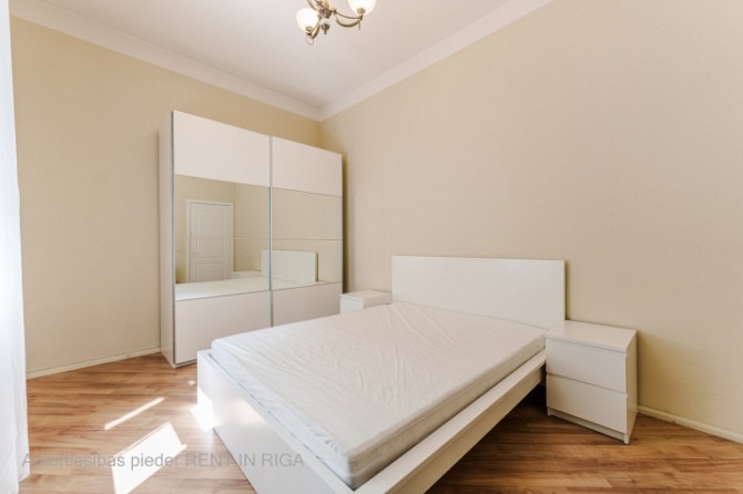 Pieejams no septembra, 2025. Mēbelēts trīs istabu dzīvoklis pašā pilsētas centrā, kas Rīga - foto 9