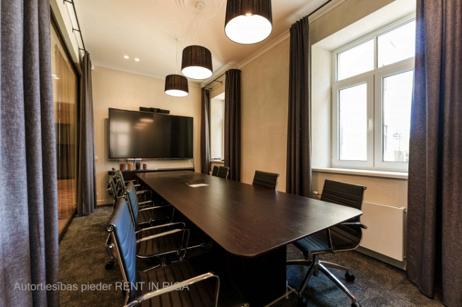 Gaišas, pilnībā renovētas biroja telpas vienā no zaļākajām un pieprasītākajām Rīgas apkaimēm  Āgensk Рига - изображение 10