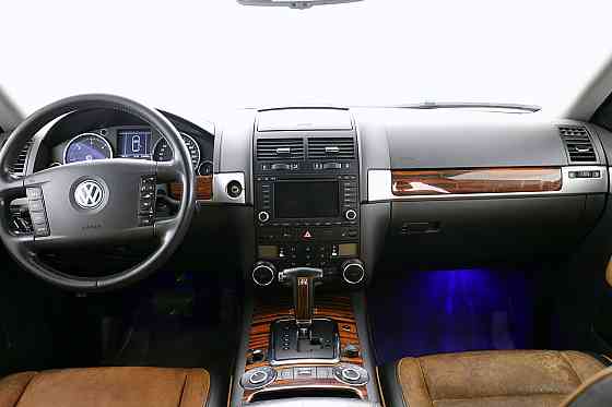 Volkswagen Touareg Individual R-Line 2.5 TDI 128kW Tallina