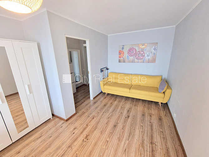 Renovēta māja, labiekārtota apzaļumota teritorija, studio tipa, virtuve apvienota ar istabu, Rīga - foto 11