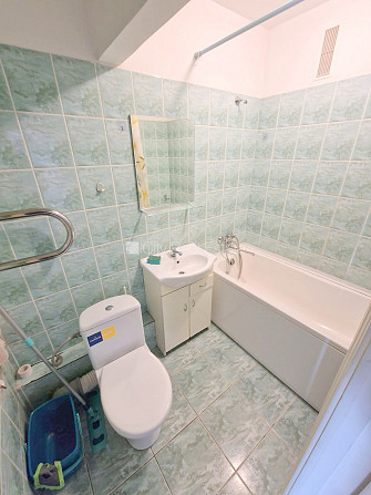 Renovēta māja, labiekārtota apzaļumota teritorija, studio tipa, virtuve apvienota ar istabu, Rīga - foto 18