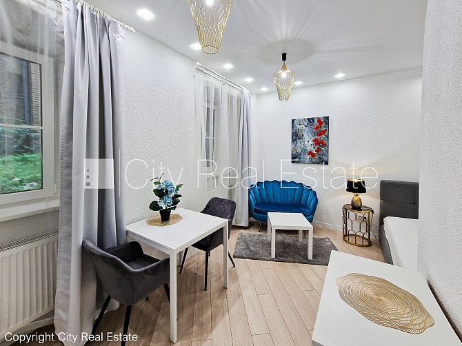 Pagalma ēka, slēgts pagalms, ieeja no pagalma, puspagrabs, logi vērsti uz pagalma pusi, studio Rīga - foto 17