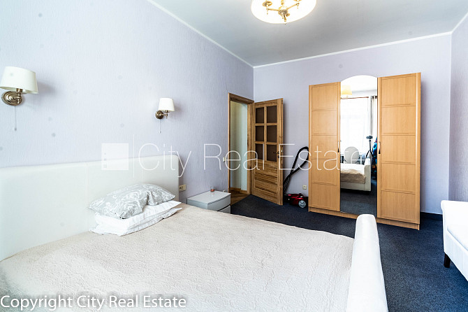 Fasādes māja, renovēta māja, labiekārtota apzaļumota teritorija, slēgts pagalms, ieeja no Rīga - foto 19