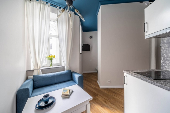 Moderns studio dzīvoklis Rīgas centrā!  Lieliska atrašanās vieta, pastaigas attālumā atrodas Rīga - foto 1
