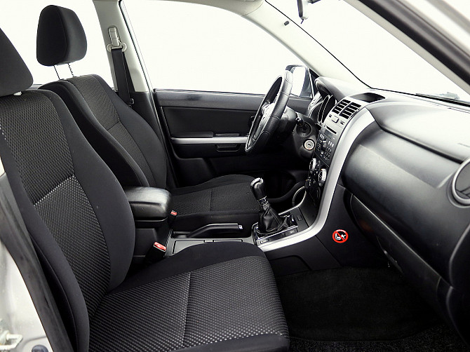Suzuki Grand Vitara Comfort 4x4 2.0 103kW Tallina - foto 6